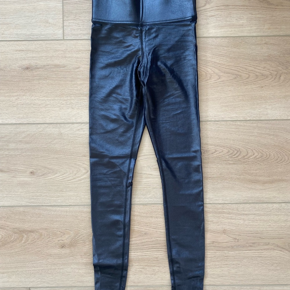 CARBON 36 - extra shiny black leggings